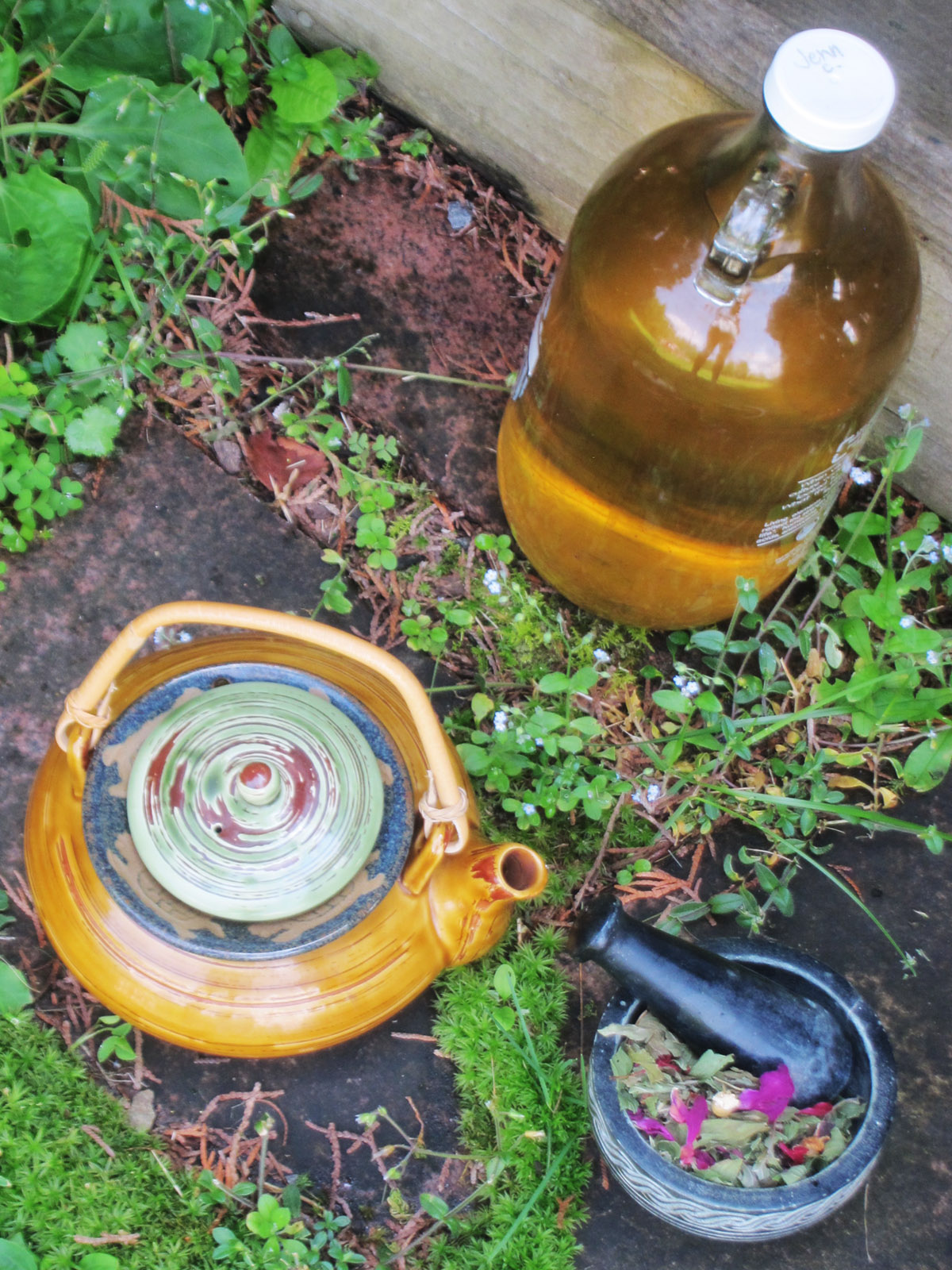 Tasty and Nutritious Tea Water on the ground