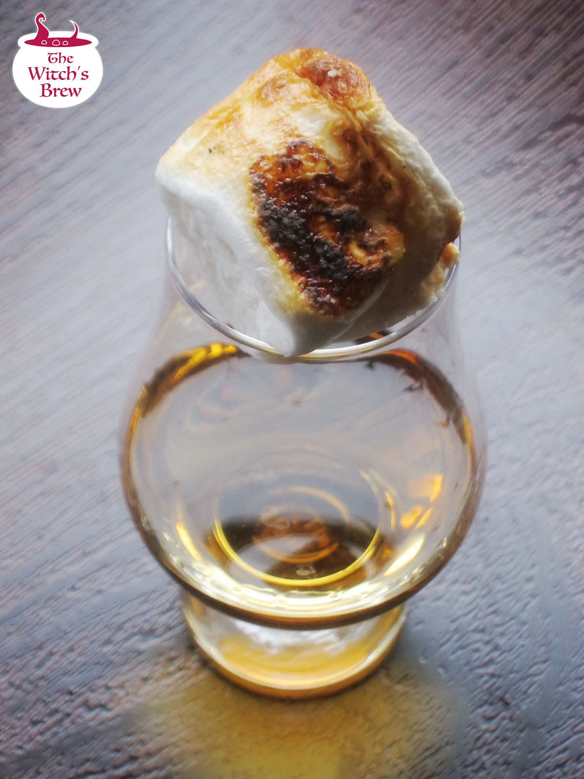 Photo : Toasted Marshmallaw Paired With Whisky Bourbon Ardbeg
